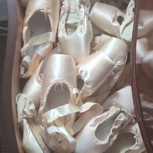 5 Pairs Dead Ballet Pointe Shoes